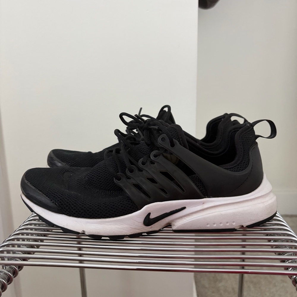 Nike Air Presto in Black and White